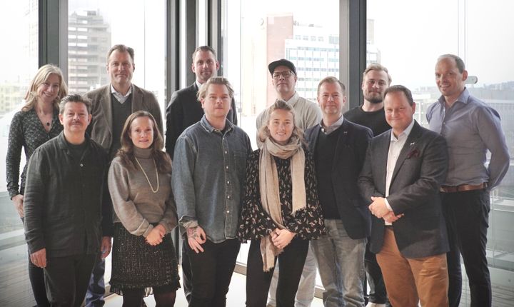 Foran fra venstre: Ole Henrik Stubberud, Kreativ leder GK; Trine Johansen, Head of Marketing, Xpeng; Erik Grøv Lysø, Kreatør, GK Maren Hornseth, Digital Marketing Manager, Xpeng; Erik Thomas Ganer, Public Communications, Xpeng; Knut Arne Marcussen, PR Manager, Xpeng. Bak fra venstre: Lisa Canneaux, Prosjektleder, GK; Severin Roald, Adm. Dir, GK; Claes Persson, Managing Director, Xpeng; Øystein Vik, Kreatør, GK; Glenn Ruben Carlsen, Designer, GK; Knut Olav Aarsnes, Assosiert Partner, GK