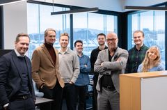 Linge blir en del av GK HealthHUB, et tverrfaglig team som spesialiserer seg på helsekommunikasjon. Her representert ved, fra venstre, Thor Linge, Olve Wold, Magnus Selvik, Nicklas Storeng Smelror, Mathias Fløtaker, Geir O. Harnes, Tinius Berntsen og Hillevi Leknes.