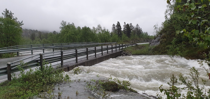Flaum i Storelva 12. juni 2021, E6 bru, Kvænangen