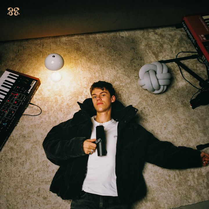 Trønderen Peder Elias gir ut akustiske versjoner, og en live session-video, av hele Northern Lights EP som kom i fjor