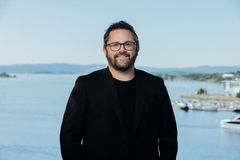 Patrick Rowlands skal kommentere fotball-VM for NRK