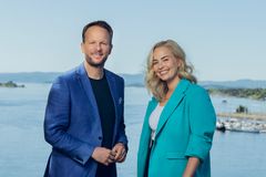 Andreas Hagen og Malin Jørnholt skal være programledere under fotball-VM