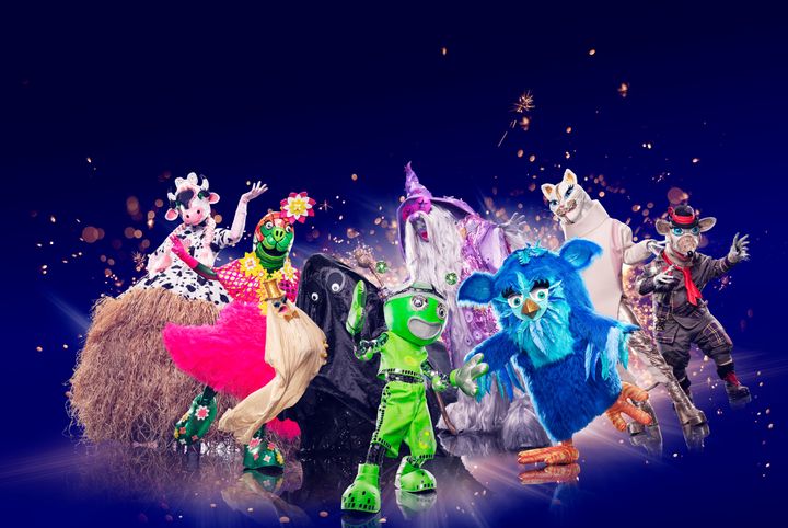Hvem skjuler seg bak maskene i sesong 4 av Maskorama? Fra venstre: Kua, Skilpadda, Spøkelset, Romvesenet, Magikeren, Spirevippen, Kattepusen og Rotta.