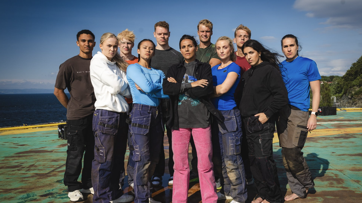 Deltakerne i den femte sesongen av Norges tøffeste, sammen med programleder Jørgine Massa Vasstrand