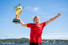 Telemarkskjører, alpinist og skicrosskjører Hedda Berntsen vant Mesternes mester 2025