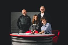 Fra venstre: Manusforfatter Harald Rosenløw Eeg, regissør Erika Calmeyer, serieskaper Jan Trygve Røyneland og skuespiller Sverre Breivik.