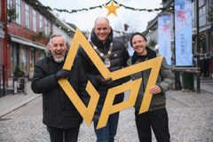 Musikksjef i MGP Tarjei Strøm, ordfører på Lillehammer Hans Olav Sundfør og prosjektleder for MGP Mads Tørklep.