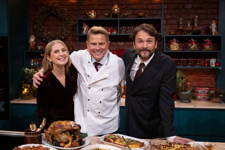 KLART FOR JUL: Kåre Magnus Bergh, Robert Stoltenberg og Silje Nordnes er klare for å lede «Kvelden før kvelden». FOTO: