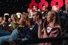 Hvordan klarer publikum seg mot noen av Norges beste komikere?