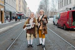 Markus Neby og Wolfgang Plagge utforsker verdens mest kjente klassiske verk i den nye podkasten.