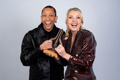 – Vi lover å gjøre vårt for å ramme inn kvelden med akkurat så gylne gullkanter som musikkscenen fortjener, sier Mari Garås Monsson, som sammen med Tete Lidbom leder Spellemannprisen på NRK den 22. mars.