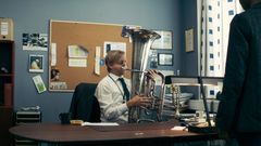 Calle Hellevang- Larsen i rollen som PST agent Harrbjørn Tørr