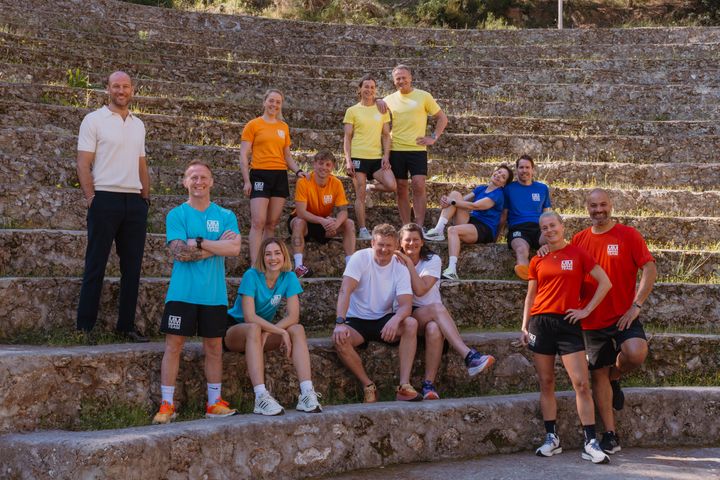 «Mesternes mester team» kommer på NRK til høsten. Programleder Aksel Lund Svindal med lagene. Turkis lag: Helene Spilling og Stig-André Berge. Oransje lag: Johanne Killi og Emil Lybekk. Gult lag: Astrid Lødemel og Frode Grodås. Hvitt lag: Kjersti Grini og Steffen Iversen. Blått lag: Liv Grete Skjelbreid og Astrid Lødemel. Rødt lag: Solveig Gulbrandsen og Marco Elsafadi.