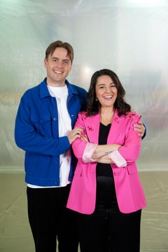 Selda Ekiz og Markus Neby skal lede helgesuksessen «Alle mot 1» på NRK til høsten.