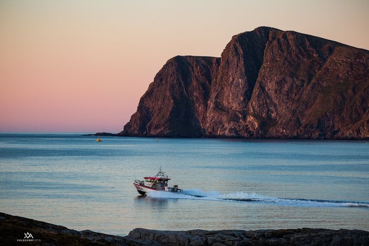 Redningsmannskapene i Finnmark gjennomførte totalt 82 oppdrag i sommer. Det er 24 færre enn i samme periode i fjor, da Redningsselskapet hadde 106 oppdrag i fylket.