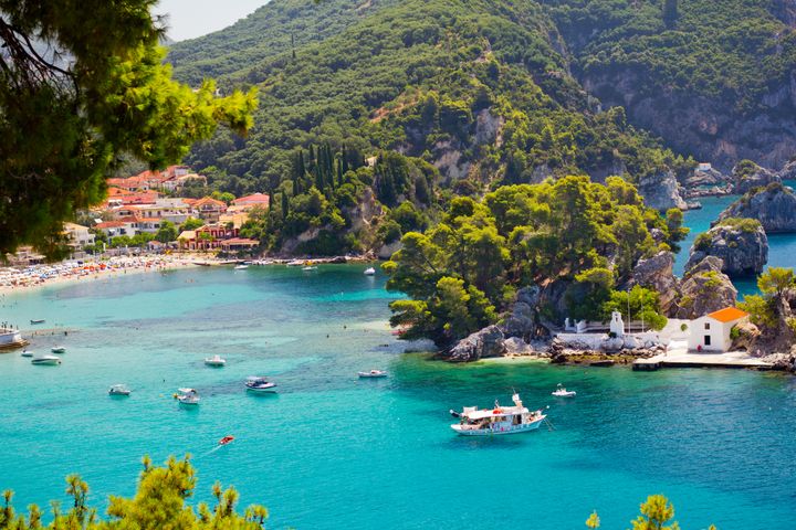 Parga er en av mange feriebyer i regionen Epirus.