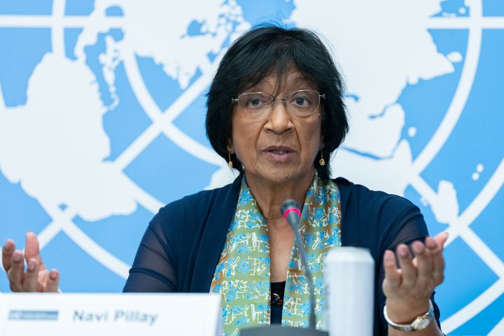Navanethem «Navi» Pillay fra Sør-Afrika er årets fredsprisvinner. — Dette er en svært fortjent fredspris. I en tid der verdens spilleregler er under sterkt press, sender denne prisen et viktig signal om at menneskerettigheter og rettferdighet ikke er valgfritt, understreker FN-sambandets leder Catharina Bu. Foto: UN Photo/Jean-Marc Ferré