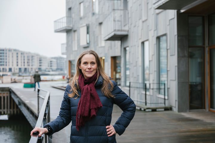 - Når så mye av sykefraværet er knyttet til arbeidsplassen er det et stort paradoks at vi ikke snakker mer om ledelse. Dette området er en underkommunisert del av sykefraværsdebatten, sier Lise Lyngsnes Randeberg, lederen av Akademikerne.