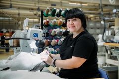 Nadiia Lut har fått jobb på Ekornes AS i hjemkommunen Sykkylven, som er blant årets nominerte til Bosettings- og integreringsprisen.