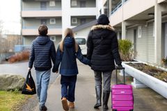 I år forventes det at rundt 10 500 flyktninger vil bli bosatt i Norge. Prognosen for 2027 viser behov for å ta imot 8680 personer.