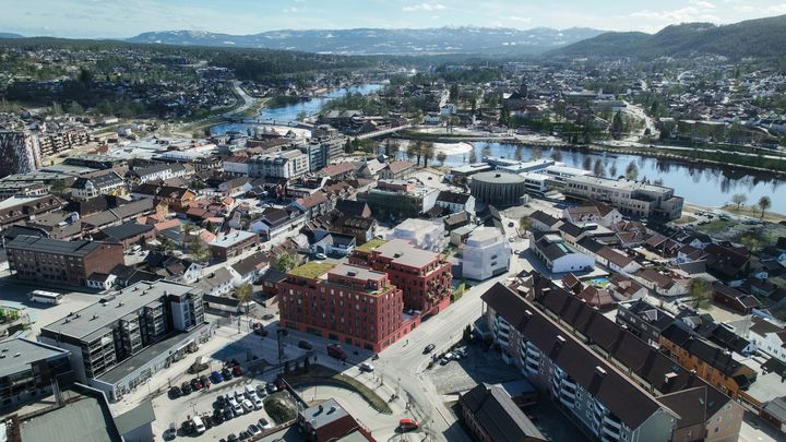 Med en kombinasjon av de gamle husene i gågaten, tilføring av nye bygg, flere leiligheter og flere muligheter til å bo i sentrum, skal Nova Park være med på å forme og supplere bykjernen i Sølvbyen. Med sentral beliggenhet rett ved togstasjonen vil de nye leilighetene gjøre det mulig for flere å bo sentralt.