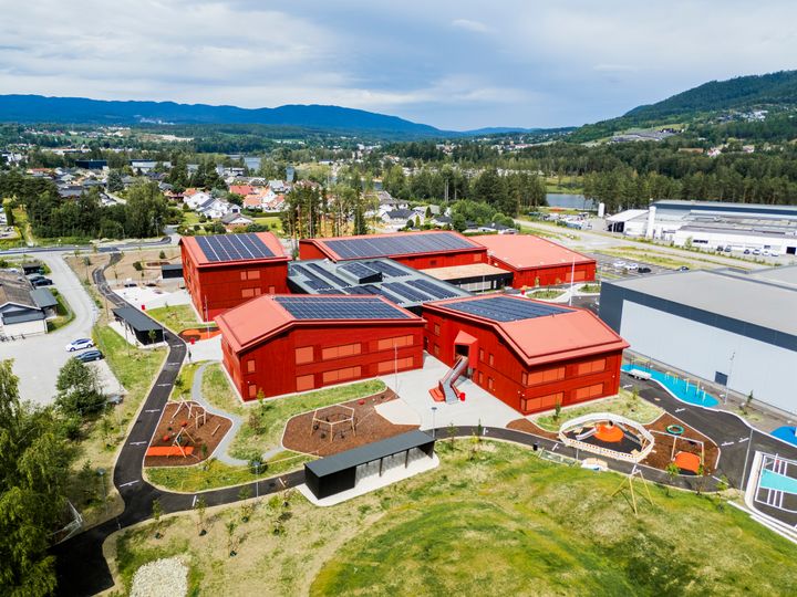 Hokksund barneskole stod ferdig i sommer