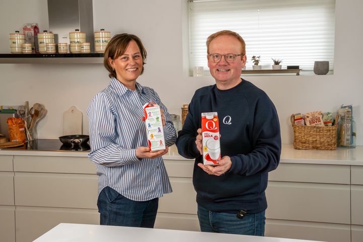 Matvett og Q-Meieriene med engasjement på Q-melken for å redusere matsvinn. Anne Marie Schrøder fra Matvett og Pål Rasmussen fra Q-Meieriene.