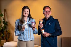 Thea Bolstad og Vidar Aarhus fra Skyr-teamet har ledet prosjektet med å relansere og revitalsere merkrvaren,