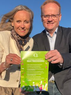 Q-forbruker Mette Nygård Havre og melkesjefen i Q, Pål Rasmussen er på Færøyene for å presentere Qs 10-punktliste for å nå målene innen 2030.