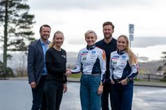 Skiforbundet Langrenn og Powerade har inngått nytt partnerskap. Fra venstre Per Olav Loftskjær, Country Managing Director Coca-Cola Europacific Partners, Tonje Haugen, markedsdirektør Coca-Cola Norge & Island, Cathrine Instebø, daglig leder Skiforbundet langrenn, Jonas Olsson, sponsoransvarlig Coca-Cola og Andrea Bell Pedersen, markeds- og partneransvarlig Skiforbundet langrenn. Foto: Isak N. Ramsvik.