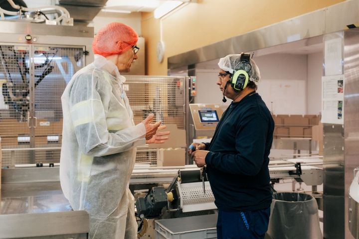 Justervesenet fører tilsyn med produsenter av ferdigpakninger i hele landet og i alle bransjer.