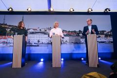Merethe Nygaard fra Lexolve (f.v.), Maria de Perlinghi fra Norselab og Håkon Haugli fra Innovasjon Norge under arrangementet "Uten gründere ingen omstilling" på Arendalsuka 2023.