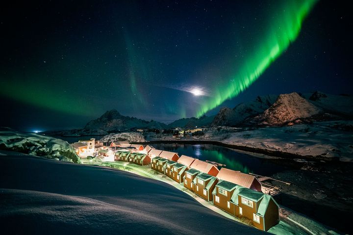 Nordlys over Nyvågar Rorbuhotell