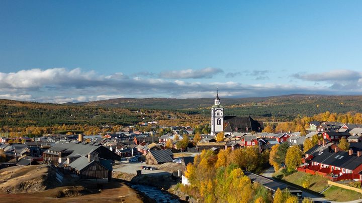 Røros i høstfarger, dronebilde