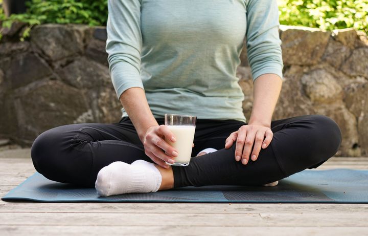 Kosthold og fysisk aktivitet er blant faktorene vi selv kan påvirke for å redusere risikoen for osteoporose