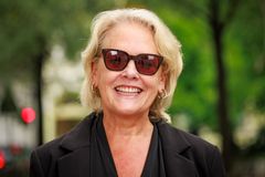 Forskningssjefen med solbriller.