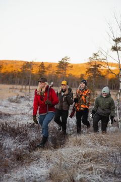 Andelen kvinnelige jegere har doblet seg på 25 år. Likevel er både jakt og fiske mannsdominert, og NJFF har en egen satsing og Jentehelg for å rekruttere flere kvinner.