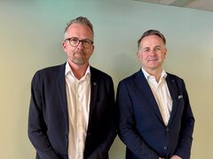 Leder Geir Røsvoll I Unio kommune og riksmekler Mats W. Ruland ved oppstart av meklingen i kommunesektoren i dag