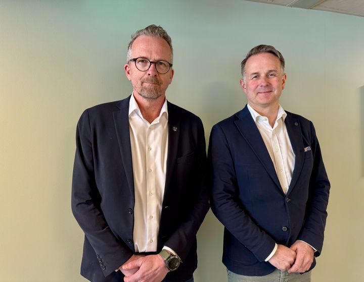 Leder Geir Røsvoll I Unio kommune og riksmekler Mats W. Ruland ved oppstart av meklingen i kommunesektoren i dag