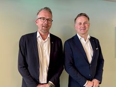 Leder Geir Røsvoll I Unio kommune og riksmekler Mats W. Ruland ved oppstart av meklingen i kommunesektoren i dag