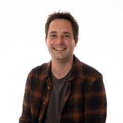 Andre Meriac har medvirket til å få på plass et modellsystem for å måle effekt av risikofaktorer for nyrestein hos regnbueørret.