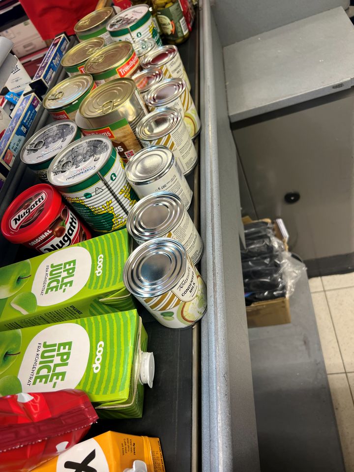 Myndighetene ber oss om å ha egne beredskapslagre for å klare oss i én uke. Mange har ikke prioritert dette, viser ny forskning fra Nofima. Foto: Oda Bjørnsborg