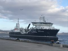 Sølvtrans-rederiets «Ronja Storm» med et lastevolum på 7450 kubikk, er bare én av de mange norske brønnbåtene, som i tilfelle krise og krig kan forsyne store deler av Norge med ferskvann.