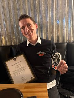 Epleblomsten mottok Spesialitet for Eplemost Gravenstein under Norges Beste Drikke, her ved kvalitets- og produksjonsansvarlig Ole Martin Sundsvalen i Epleblomsten.