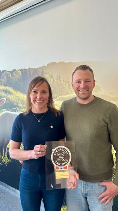 Linda Renate og Arild Hellekås fra Lien Gård.