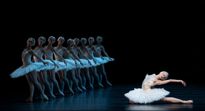 Klassisk Mesteraften er tilbake på Operaens hovedscene 3. mai, og viser spennvidden i hva ballett kan være – både klassisk og moderne. Her er Grete Sofie Borud Nybakken i rollen som Odile i 2. akt fra Svanesjøen. Foto: Erik Berg