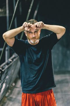 Den internasjonalt anerkjente koreografen Damien Jalet står bak verkene i forestillingen Thrice: Foto: Rahi Rezvani